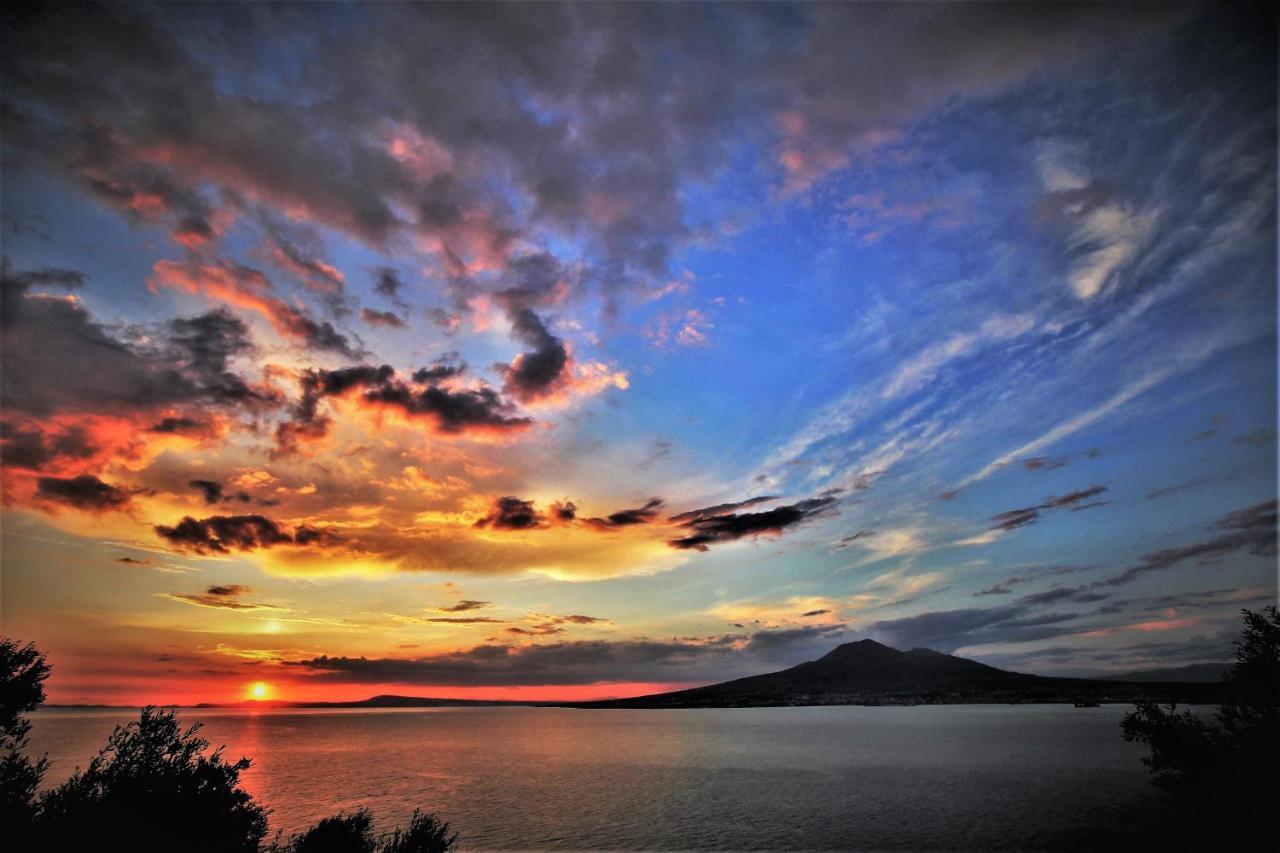 Hotel Lucia Castellammare di Stabia Buitenkant foto